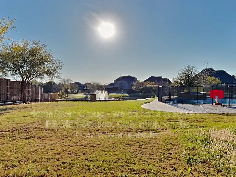 941 Jessica Ln — Photo 21