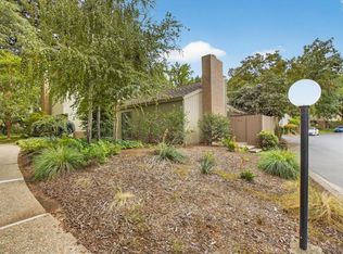 501 Dunbarton Cir, Sacramento, CA 95825