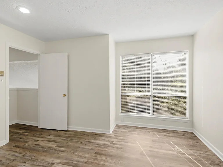 20315 Sunny Shores Dr #B — Photo 16