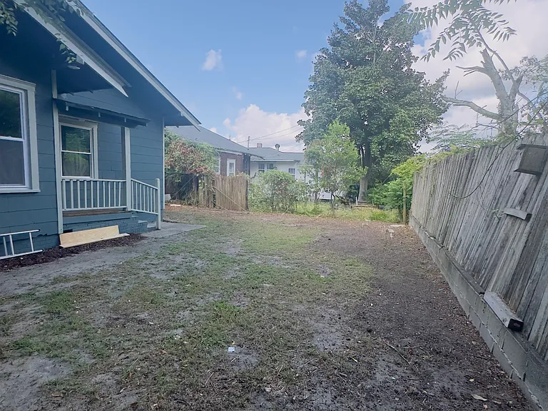Willard St — Photo 16