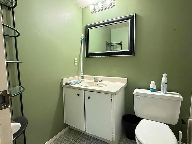 1300 Marlborough Ct #323 — Photo 14