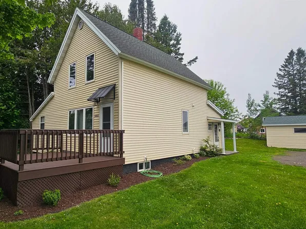 47619 2nd St, Houghton, MI 49931