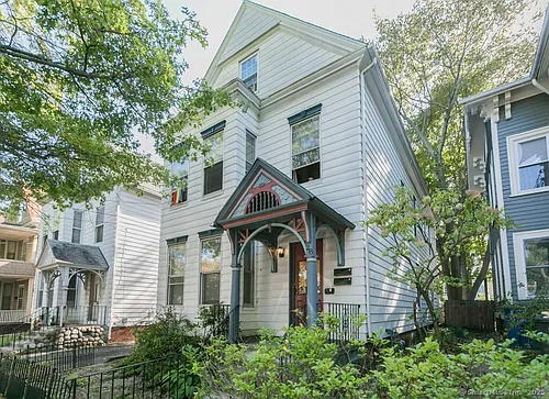 28 Edwards St #1 Photo 1