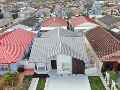 2566 W 73rd Pl, Hialeah, FL, 33016