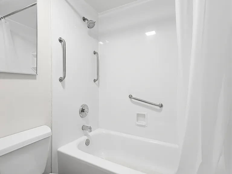 6340 Americana Dr #210 — Photo 20