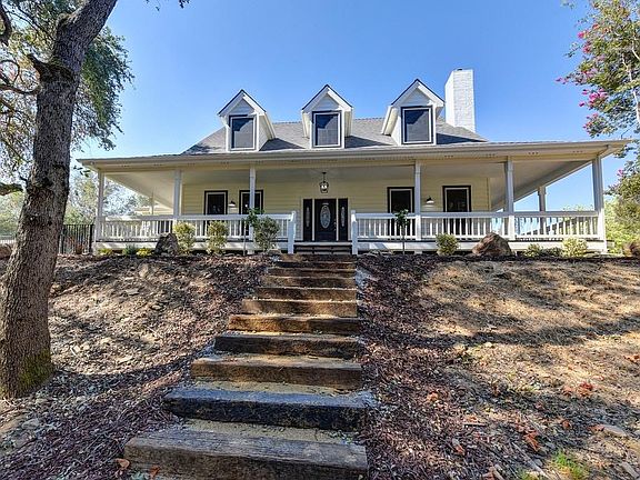 3rd image of 4085 Cold Stream Rd