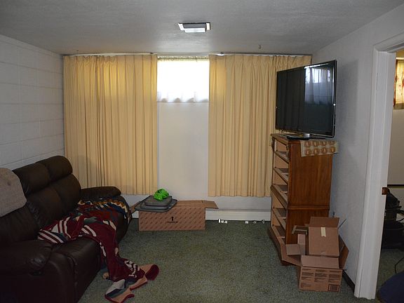 Apt. living room