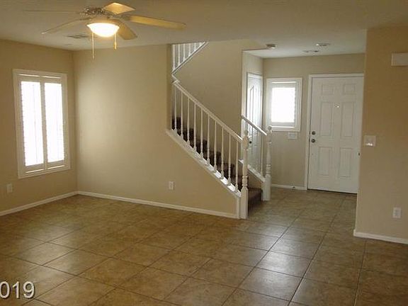 3rd image of 641 Port Talbot Ave
