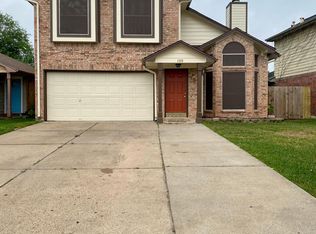 139 Cotton Dr, Lake Jackson, TX 77566