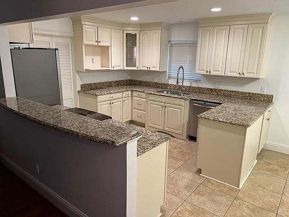 4th image of 1703 E 15th St
