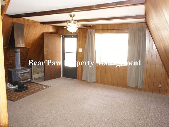 3rd image of 196 Deer Rd