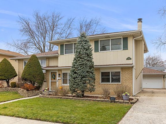 2nd image of 7656 Nottingham Dr