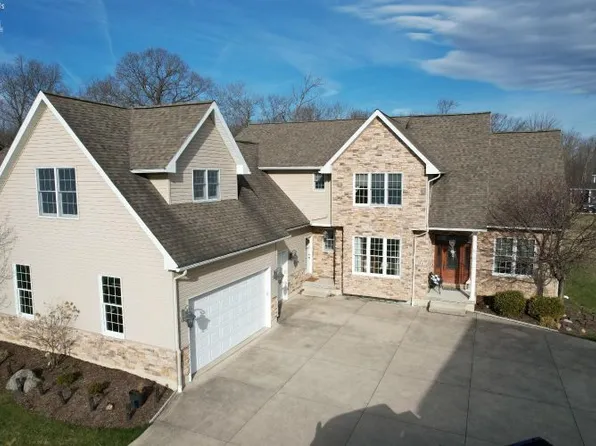 736 Linden Ave, Gibsonburg, OH 43431