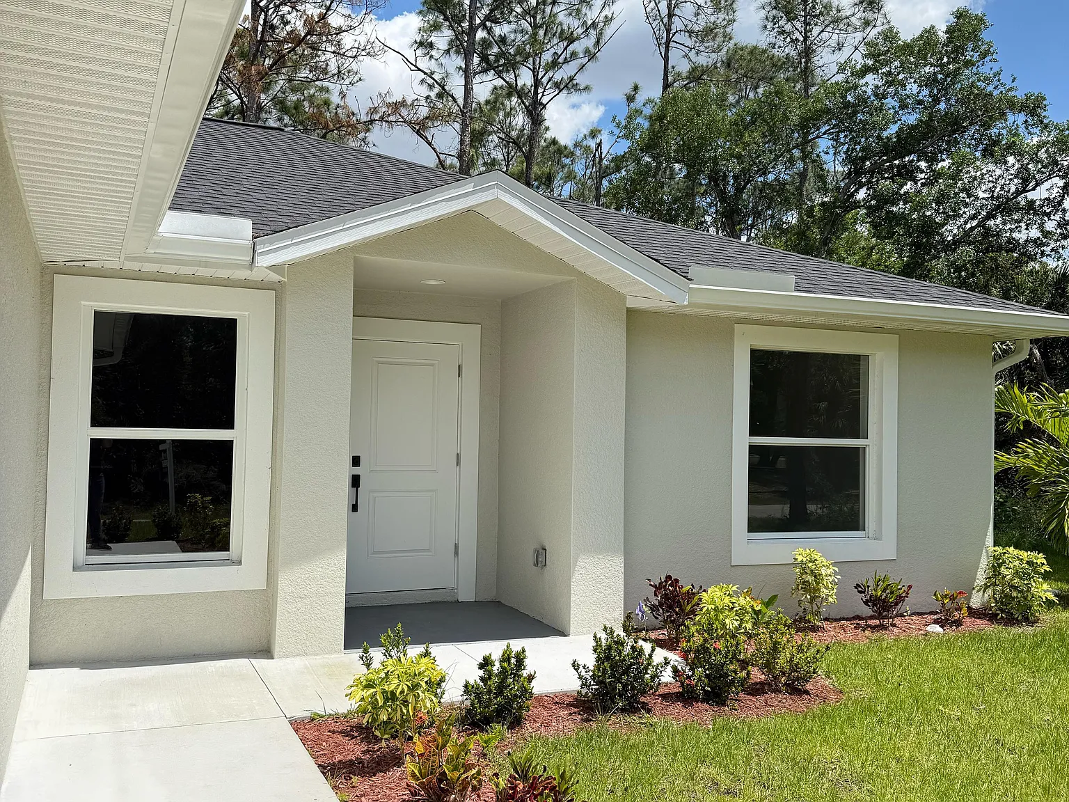 4 bed, 1532 sqft, $2,500 — Photo 1