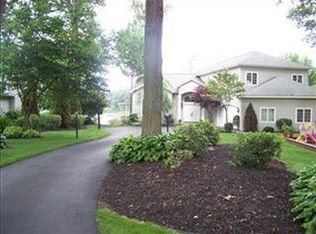 566 Bear Lake Rd, Muskegon, MI 49445