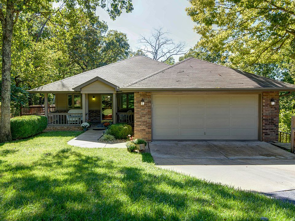 1st image of 102 Canyon Forest Circle