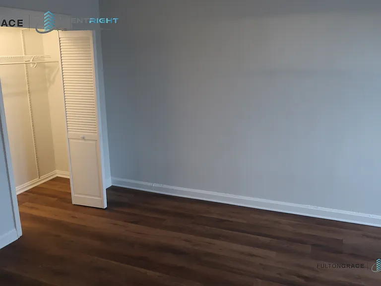 534 W Startford Pl — Photo 50