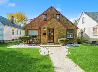 4929 N 27th St, Milwaukee, WI 53209