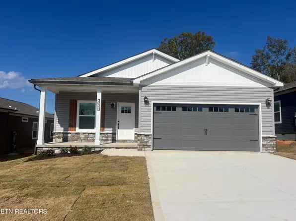 3773 Crimson Clover Ln, Knoxville, TN 37924