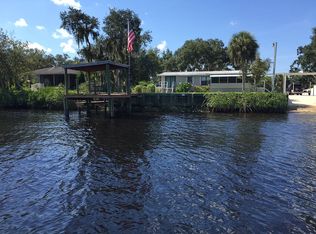 2634 River Bend Dr, Ruskin, FL 33570