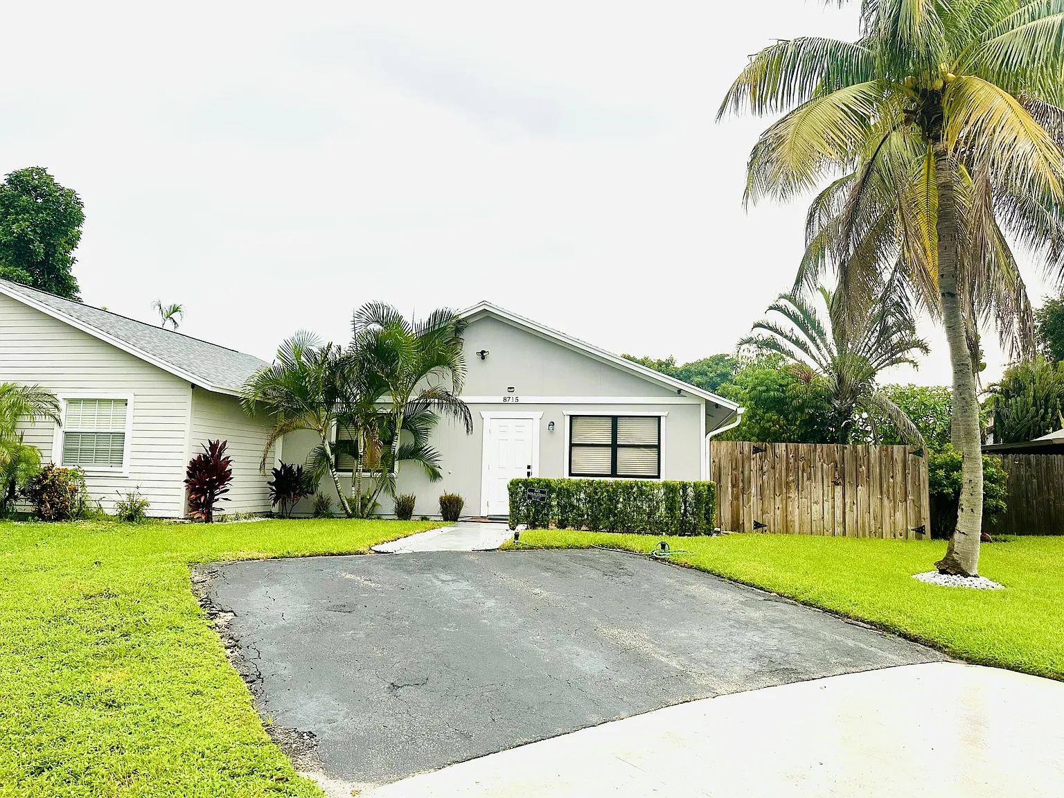2 bed, 2.0 bath, 936 sqft, $3,000 — Photo 1