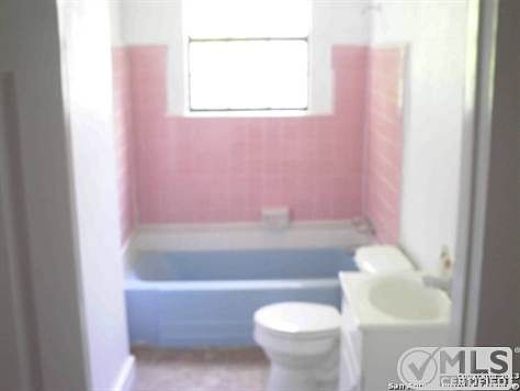 3rd image of 1506 Amestoy St