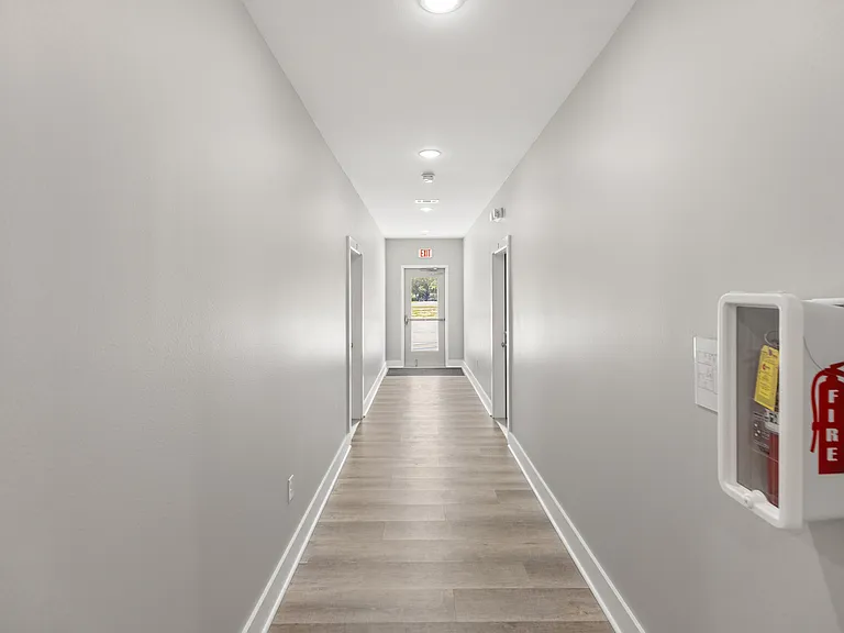 305 Okaloosa Ave #3 — Photo 44