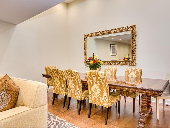 4th image of 287 Carrage House Dr