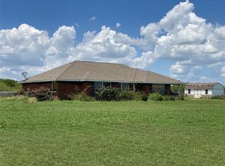 520 McCrady Rd, Ennis, TX 75119