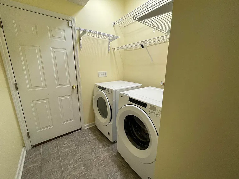 102 Adthan Cir — Photo 8