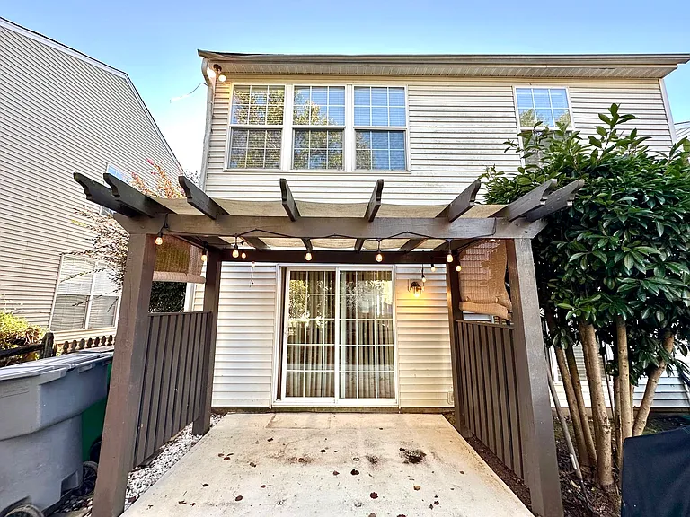2125 McKenzie Creek Dr — Photo 21