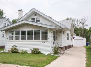 415 26th St SE, Cedar Rapids, IA 52403