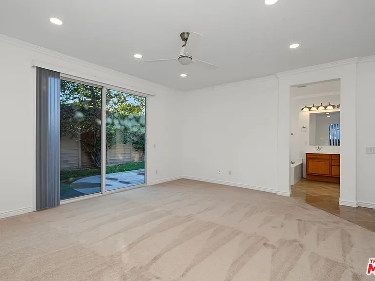 5711 Citrus Ranch Cir — Photo 18