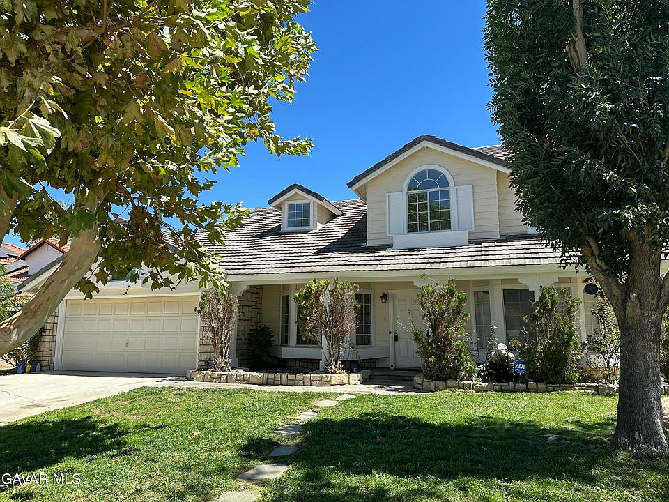 1st image of 37048 Velutina Way