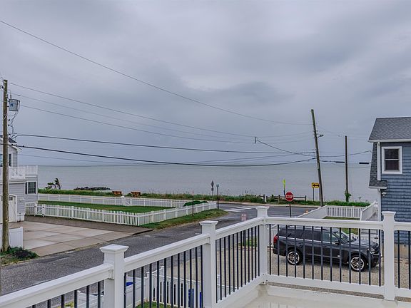 2nd image of 1 Englewood Rd N
