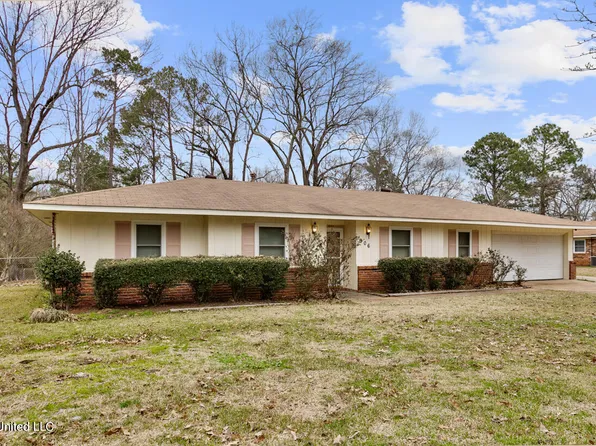 906 Dogwood Dr, Clinton, MS 39056