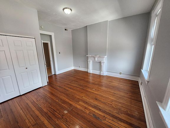 4th image of 3002 Mount Pleasant St