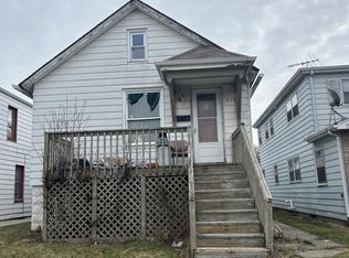 2172 S 76th St, West Allis, WI 53219