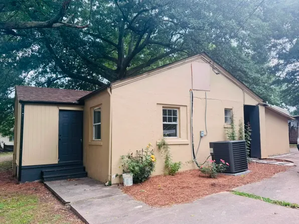 26 Rider Dr, Gainesville, GA 30501