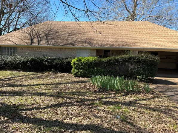 890 28th St SE, Paris, TX 75460