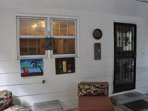 3rd image of 414 S Palisades Dr