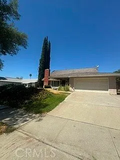 4 bed, 1631 sqft, $3,300 — Photo 2