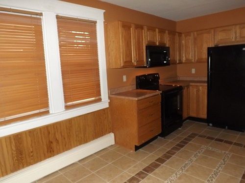 4th image of 1201 E Pine St