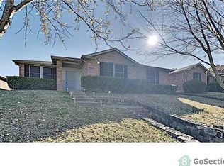 2828 Ingram Cir, Mesquite, TX 75181