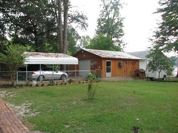 Shop w/carport