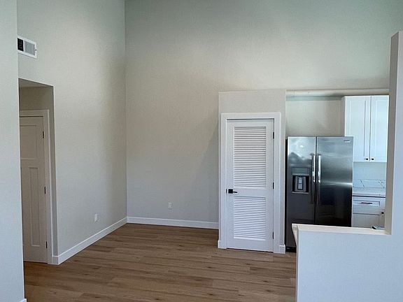 5th image of 4321 33rd St #2