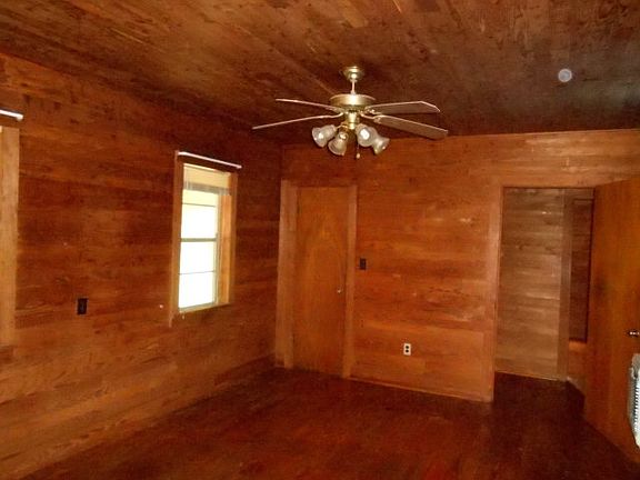 4th image of 2554 SW Dalton Ln