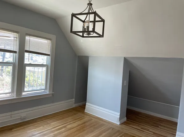 322 Frederick St #1, San Francisco, CA 94117