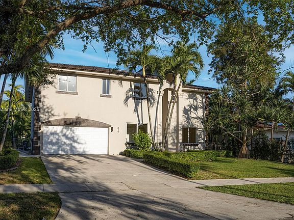 3rd image of 517 Palmetto Dr