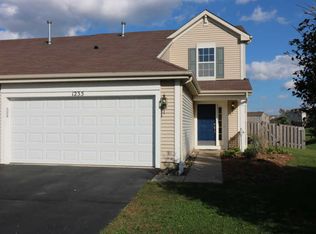 1235 Promontory Dr, Hampshire, IL 60140